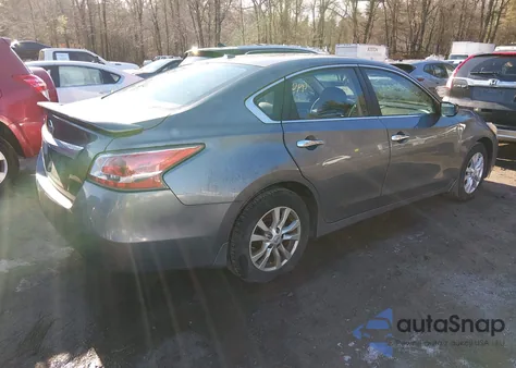 2015 Nissan Altima 2.5 S z USA, uszkodzony, nr VIN 1N4AL3AP3FC113916